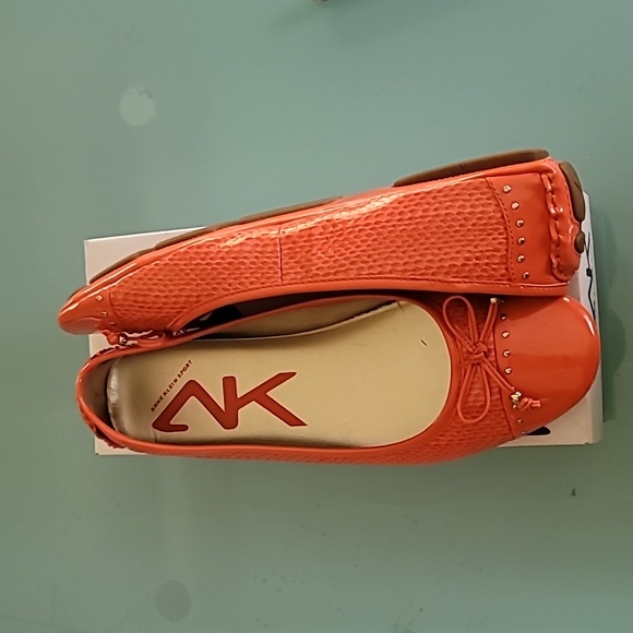 Women's shoes - Picture 6 of 8